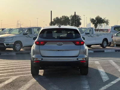 Kia Sportage LX 2020 Kia Spotage Mid-Option - 2.4L V4 - Rear Camera - Electric Seat-5