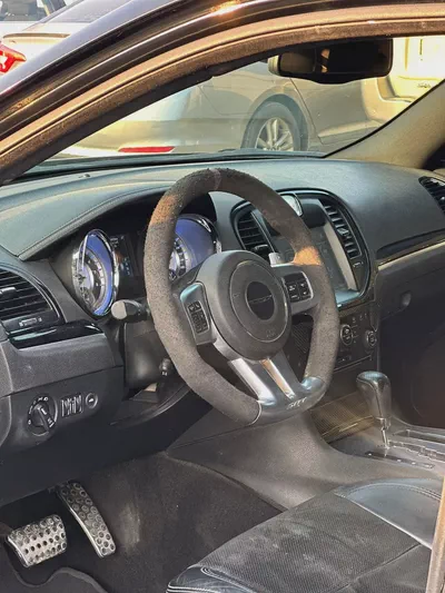 كرايسلر SRT مواصفات خليجية 2014 بحالة جيدة-7