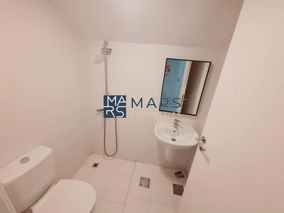02 BEDROOMS TOWNHOUSE IS AVAILABLE FOR RENT IN ALJADA-16