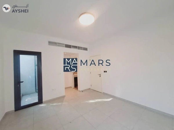 02 BEDROOMS TOWNHOUSE IS AVAILABLE FOR RENT IN ALJADA