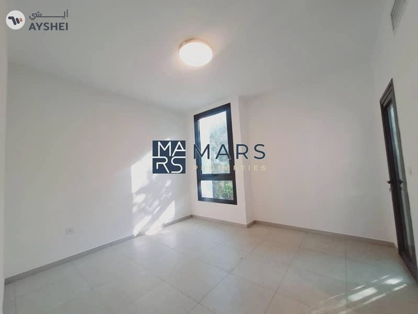 02 BEDROOMS TOWNHOUSE IS AVAILABLE FOR RENT IN ALJADA