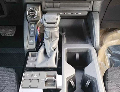 Toyota Prado TURBO ALL ROUNDER || 2.4L PETROL V4 | SUNROOF | DIFF-LOCK | RR CAMERA | ALLOY WHEELS | SQUARE LIGHTS-18