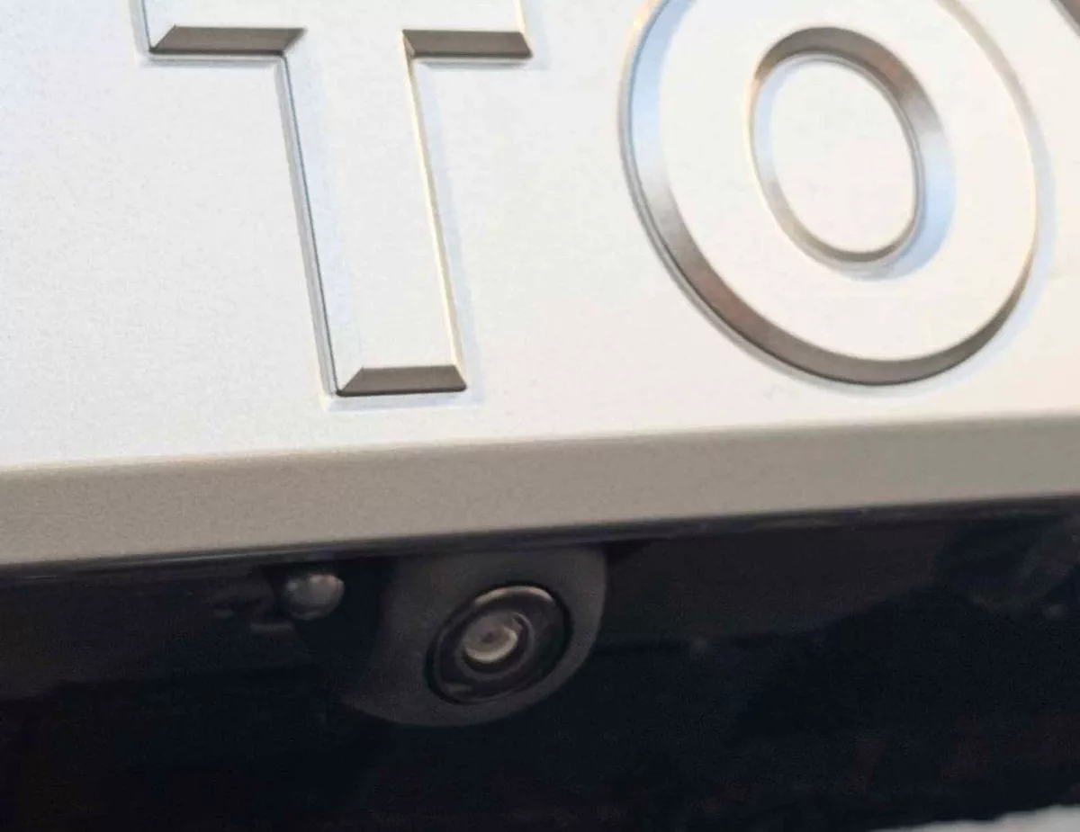 Toyota Prado TURBO ALL ROUNDER || 2.4L PETROL V4 | SUNROOF | DIFF-LOCK | RR CAMERA | ALLOY WHEELS | SQUARE LIGHTS-8-0