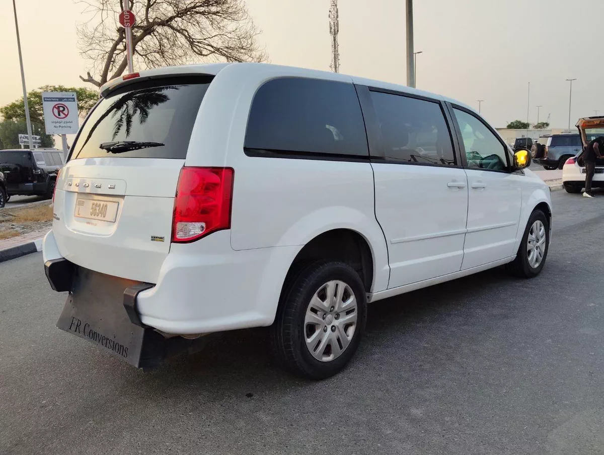 Dodge Grand Caravan SE Dodge-4-0