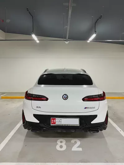 Pristine 2023 BMW X4 M40i | GCC Specs | Low Mileage | Warranty & Service-4