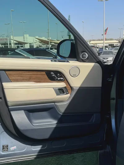 Land Rover Range Rover Vogue HSE 2018 - American Specs-6