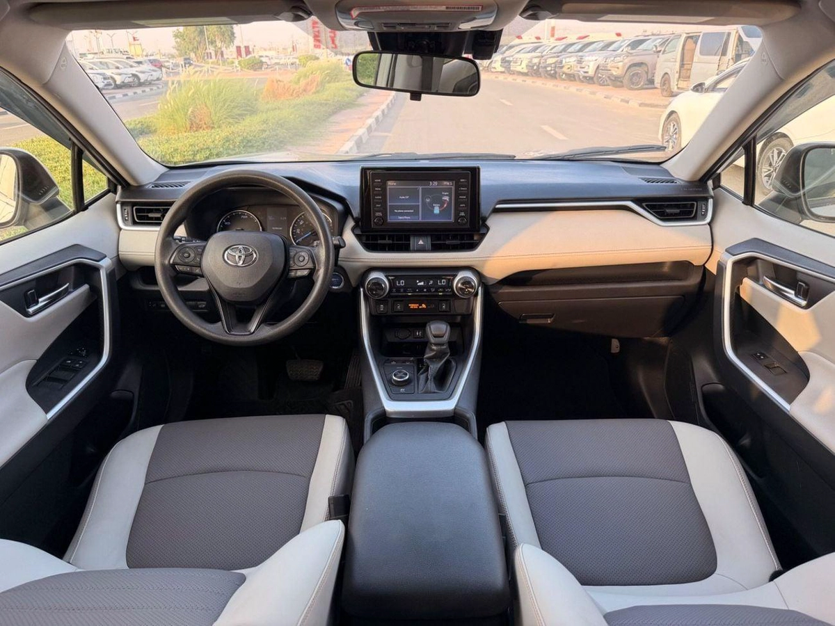 Toyota RAV4 Hybrid XLE 2.5L-4-4