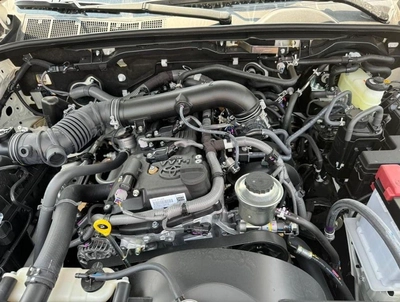 Toyota Hilux SGLX HILUX 2.7L GLXS DC AT PETROL 2025-21