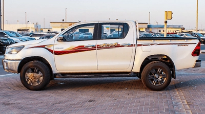Toyota Hilux SGLX HILUX 2.7L GLXS DC AT PETROL 2025-6