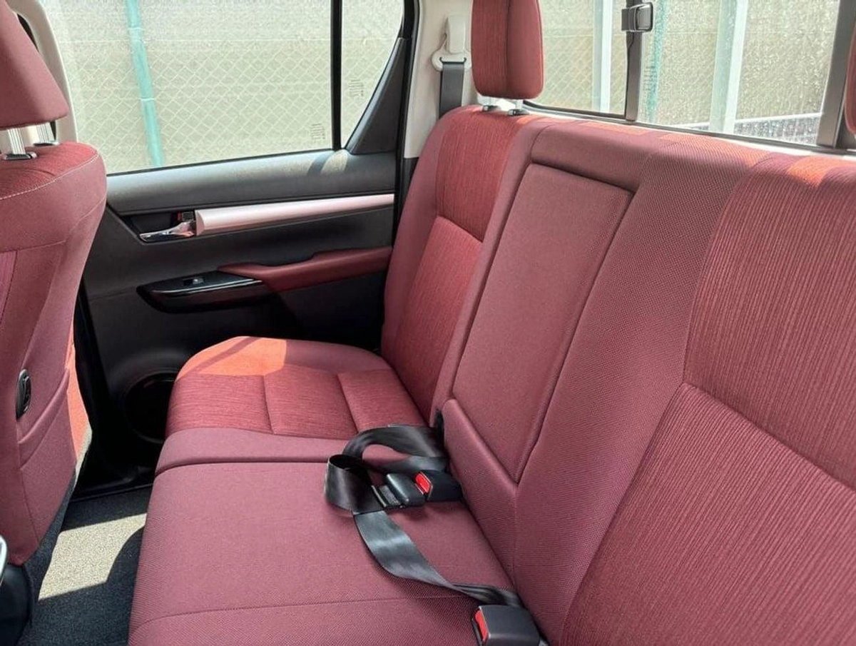 Toyota Hilux SGLX HILUX 2.7L GLXS DC AT PETROL 2025-17-0
