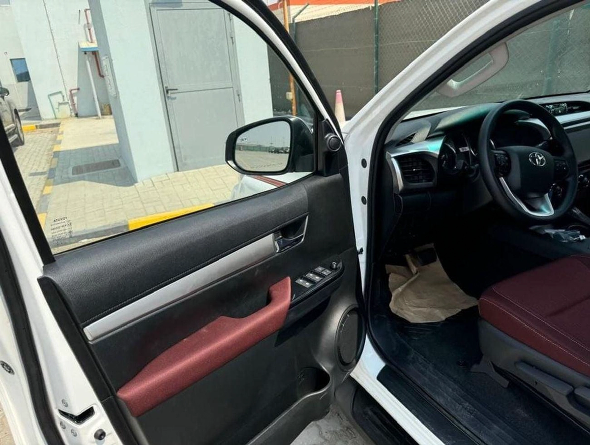 Toyota Hilux SGLX HILUX 2.7L GLXS DC AT PETROL 2025-19-0