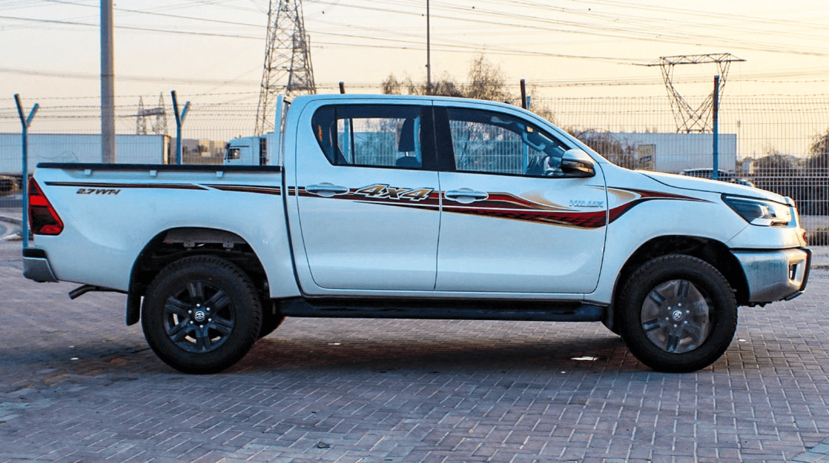 Toyota Hilux SGLX HILUX 2.7L GLXS DC AT PETROL 2025-3-0