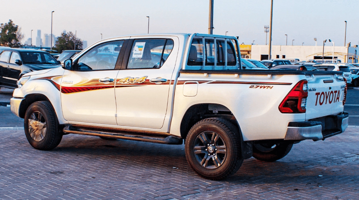 Toyota Hilux SGLX HILUX 2.7L GLXS DC AT PETROL 2025-7-0