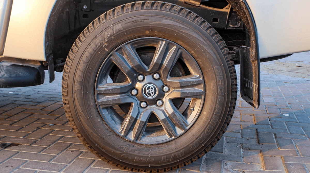 Toyota Hilux SGLX HILUX 2.7L GLXS DC AT PETROL 2025-8-0