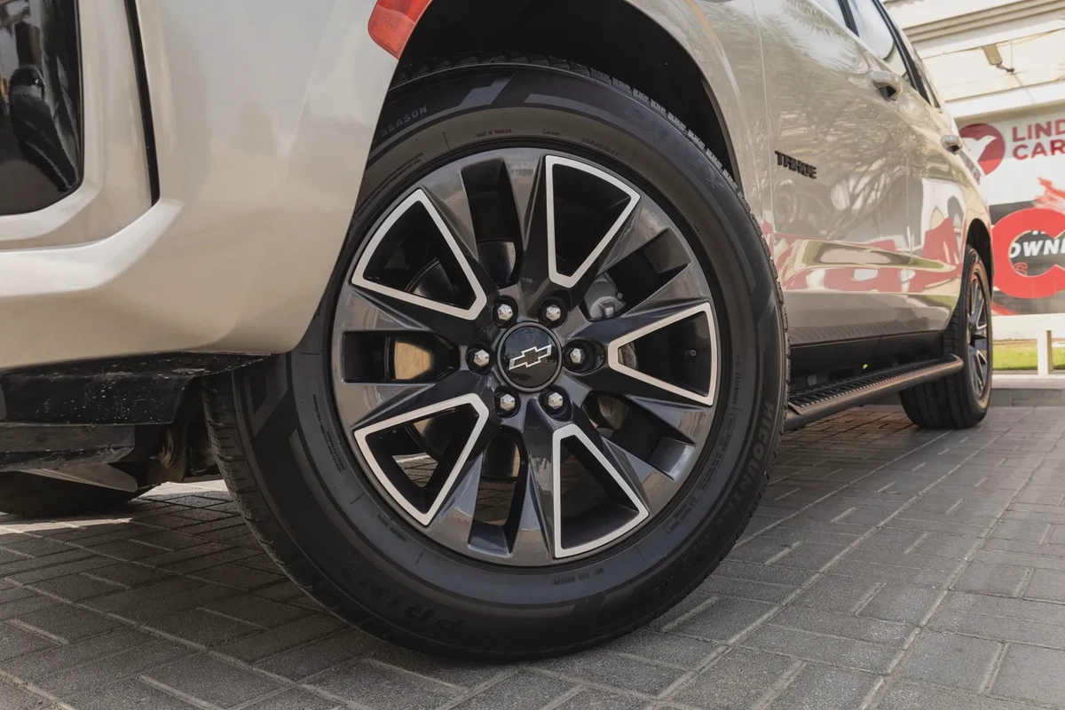 Chevrolet Tahoe-21-21