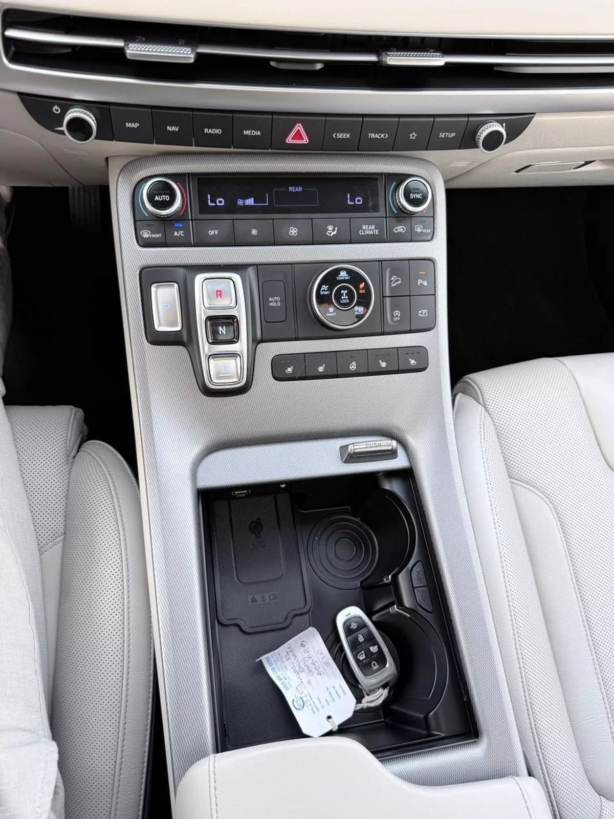 Hyundai Palisade PREMIUM PLUS Limited AWD 3.8L Full option panoramic-9-0
