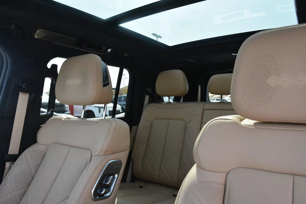 BYD LEOPARD 8 SEVEN SEATS 2025 | SILVER-12-12