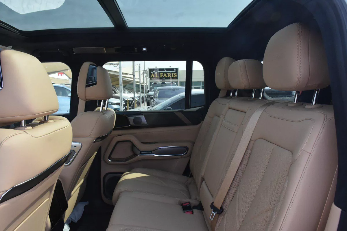 BYD LEOPARD 8 SEVEN SEATS 2025 | SILVER-4-4