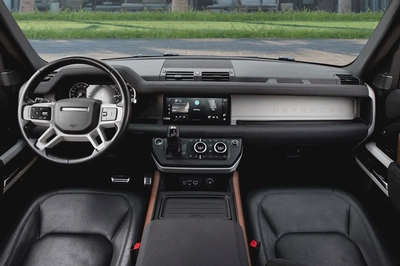 4,309 P.M |  Defender SE P300 | 0% Downpayment | Land Rover Warranty!-7