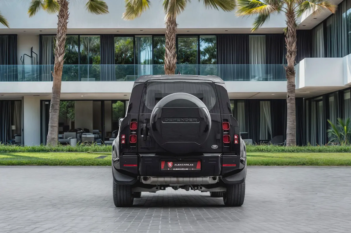 4,309 P.M | Defender SE P300 | 0% Downpayment | Land Rover Warranty!-4-4