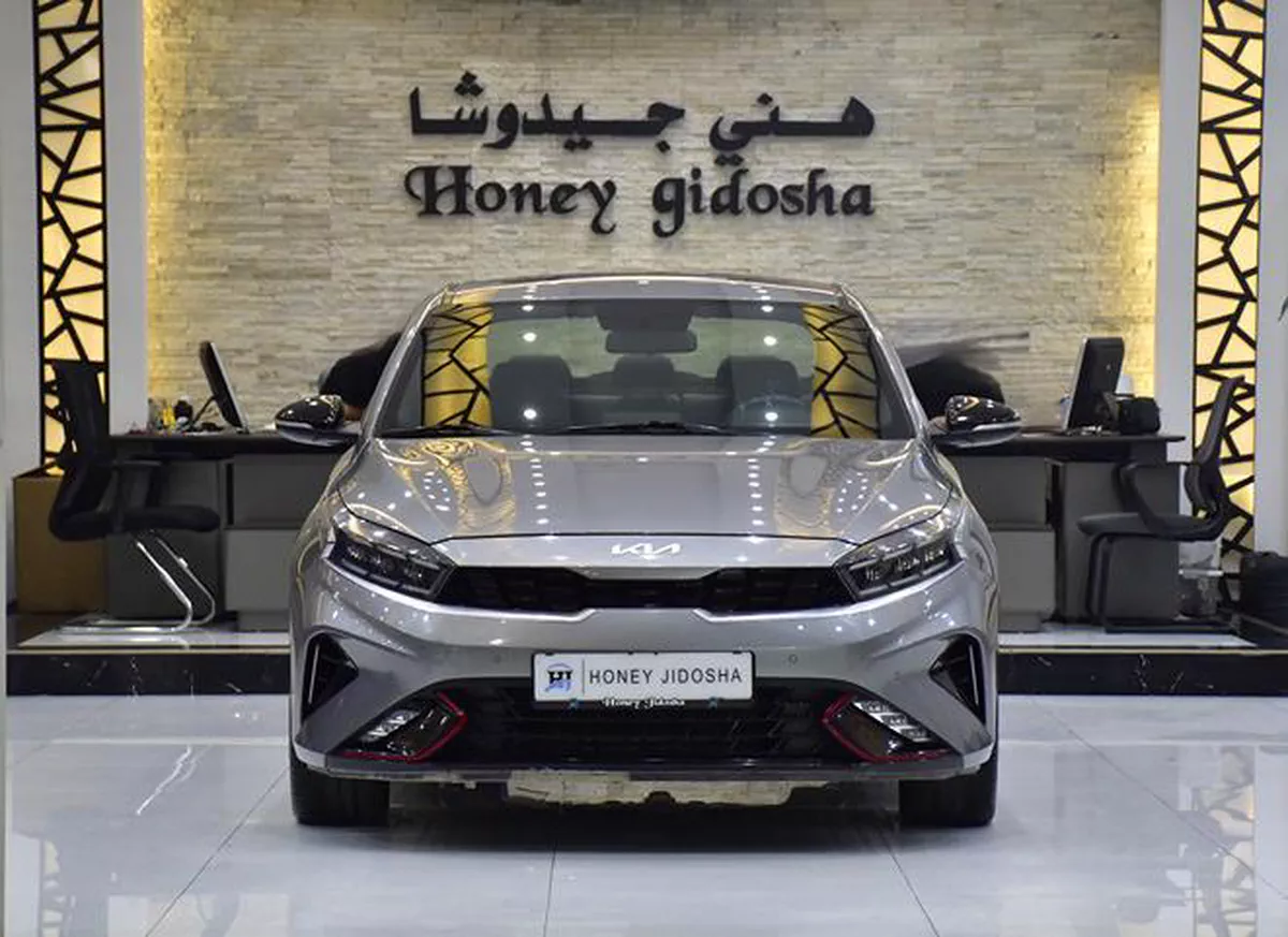 KIA Cerato GT-Line 1.6L ( 2024 Model ) in Grey Color GCC Specs