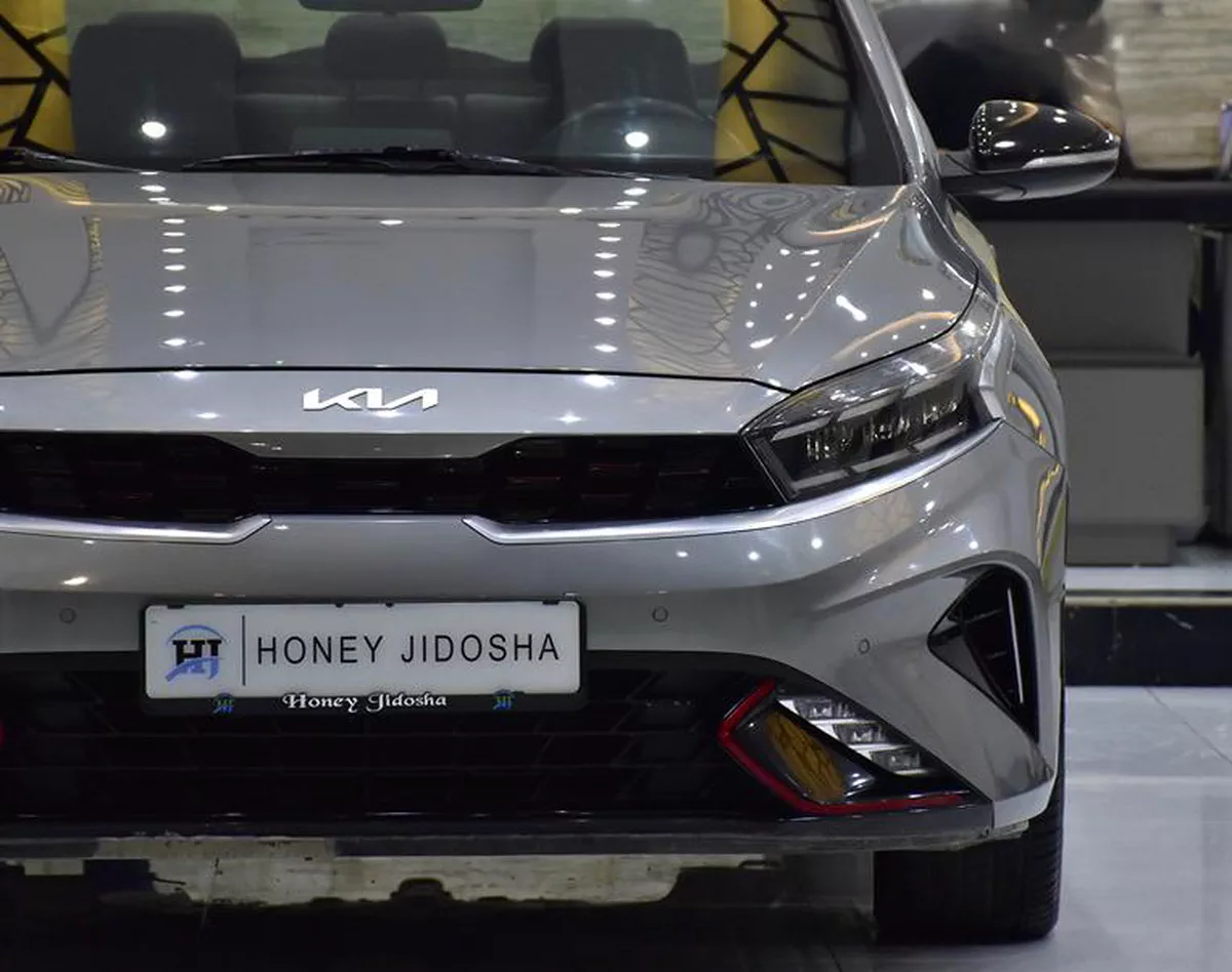 KIA Cerato GT-Line 1.6L ( 2024 Model ) in Grey Color GCC Specs-11-11