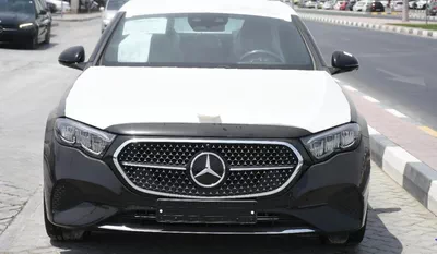 MERCEDES BENZ E200 2025 | BLACK-2