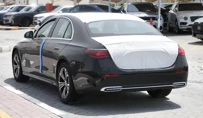 MERCEDES BENZ E200 2025 | BLACK-3