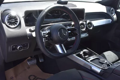 MERCEDES BENZ GLB250 AMG 4MATIC 2025 | WHITE-10