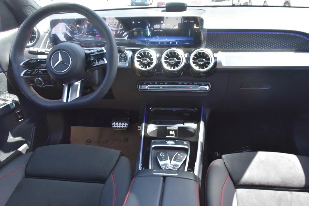 MERCEDES BENZ GLB250 AMG 4MATIC 2025 | WHITE-3-3
