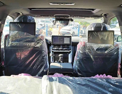 Toyota Land Cruiser VXR / FULL OPTION / 3.3L DIESEL / PWR SEATS / RADAR / JBL SPEAKERS (CODE # VXR)-10
