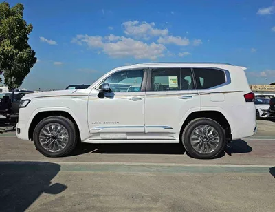Toyota Land Cruiser VXR / FULL OPTION / 3.3L DIESEL / PWR SEATS / RADAR / JBL SPEAKERS (CODE # VXR)-2