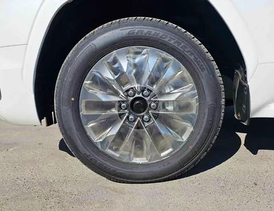Toyota Land Cruiser VXR / FULL OPTION / 3.3L DIESEL / PWR SEATS / RADAR / JBL SPEAKERS (CODE # VXR)-5
