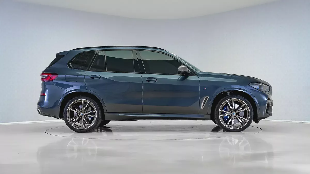 2022 BMW X5 M50i | GCC Specs | BMW Warranty & Service Contract August 2027-2-2
