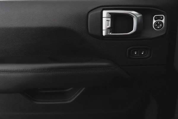 2,970 AED / 60 Months / 0% DP | 2019 Jeep Wrangler Unlimited Sahara / Jeep Warranty
