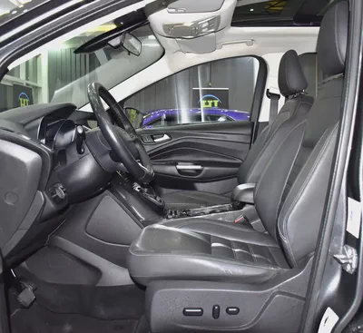 AED 555 EMi at 0% DP | Ford Escape Titanium AWD ( 2019 Model ) in Grey Color GCC Specs-9