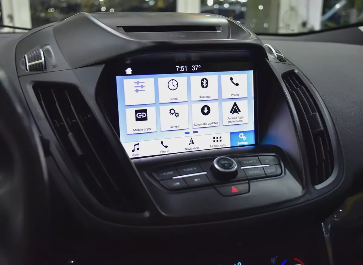 AED 555 EMi at 0% DP | Ford Escape Titanium AWD ( 2019 Model ) in Grey Color GCC Specs-13-13