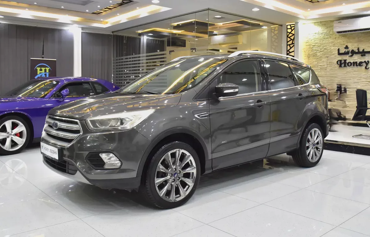 AED 555 EMi at 0% DP | Ford Escape Titanium AWD ( 2019 Model ) in Grey Color GCC Specs-1-1