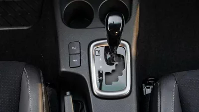 Toyota Hilux GR SPORT-12