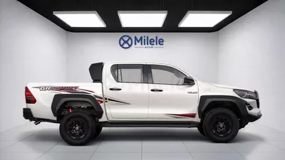 Toyota Hilux GR SPORT-2