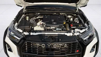 Toyota Hilux GR SPORT-6