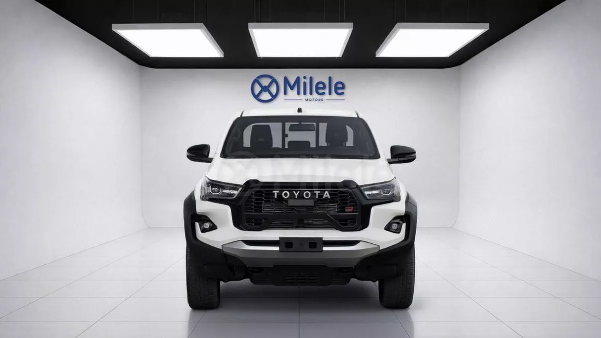 Toyota Hilux GR SPORT-1-0