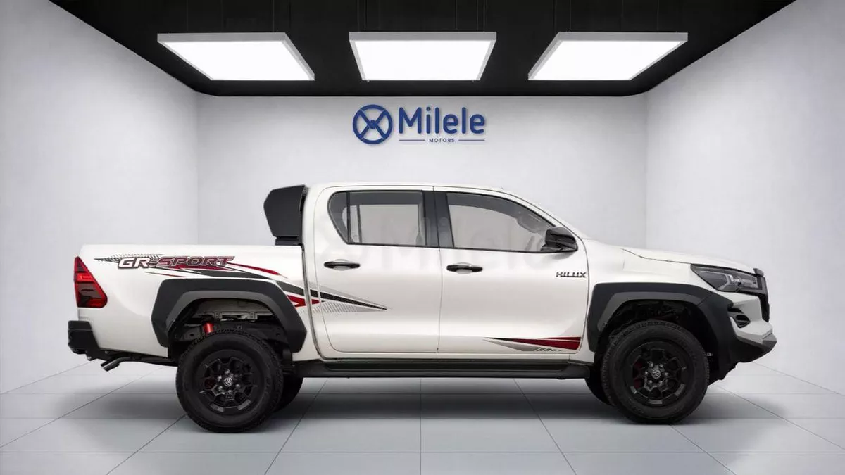 Toyota Hilux GR SPORT-2-0