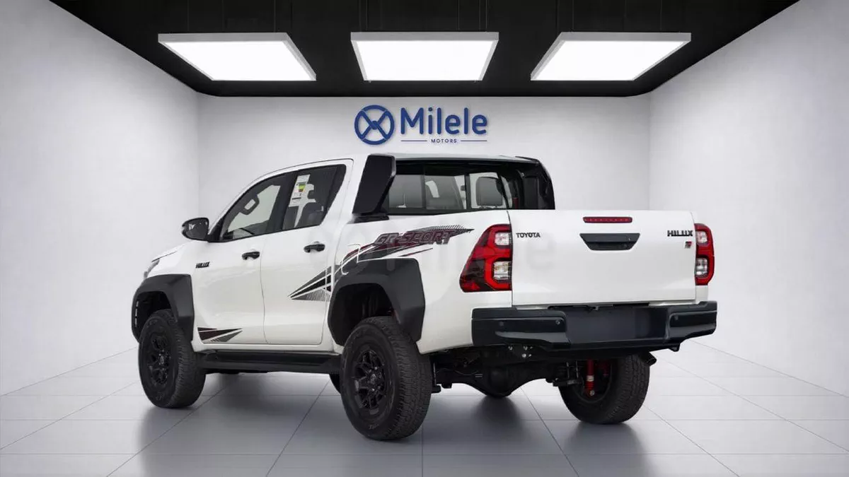 Toyota Hilux GR SPORT-4-0