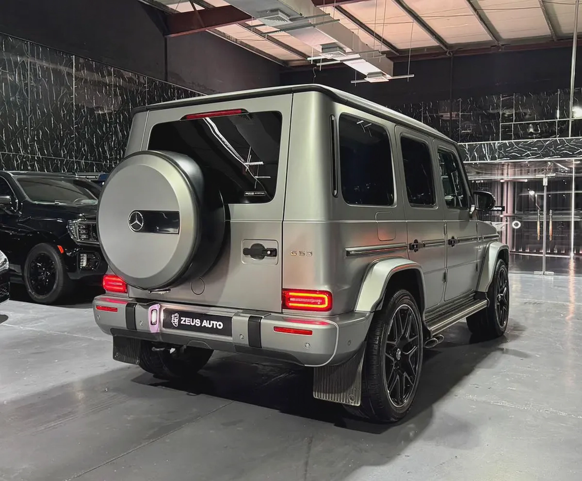 Low Mileage | Original Paint | Japanese Specifications-3-3