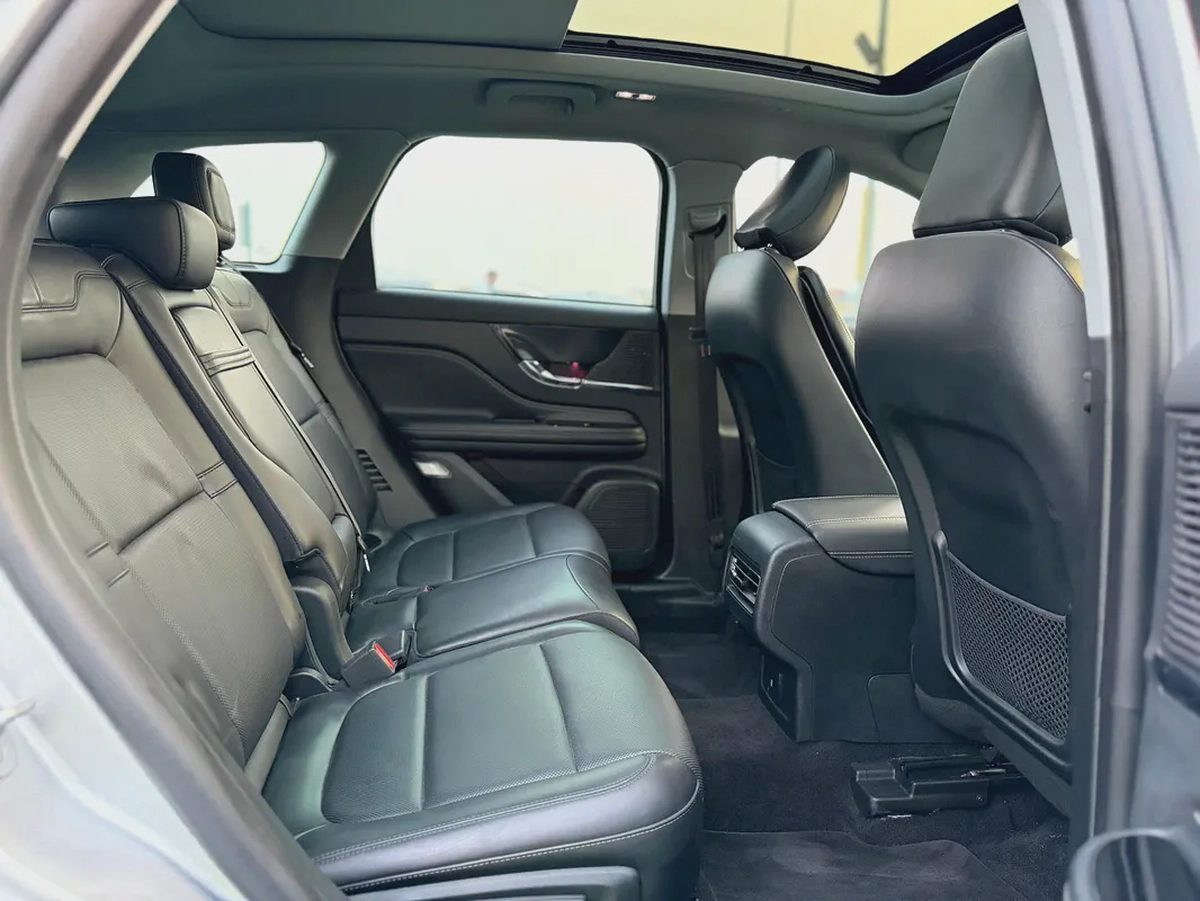 LINCOLN CORSAIR //FULL OPTION- EXCELLENT CONDITION (2022)(-12-12