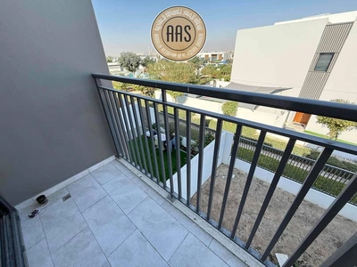 NEAR TO POOL PARK 3BED+MAID VILLA AVAILABLE IN VILLANOVA-2