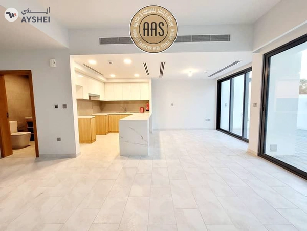 NEAR TO POOL PARK 3BED+MAID VILLA AVAILABLE IN VILLANOVA