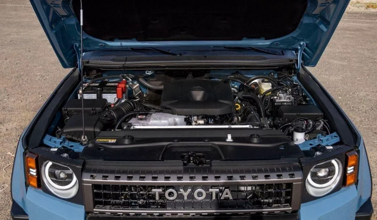 Toyota Prado TXL1 LHD) TOYOTA PRADO 250 2.8D AT FIRST EDITION MY2024 – BLUE & GREY ROOF-21-0