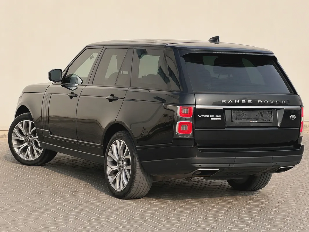 Land Rover Range Rover SE 2019 GCC Specs-2-2